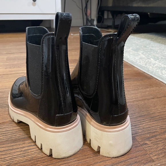 Dolce Vita H2O Boots - Picture 5 of 5